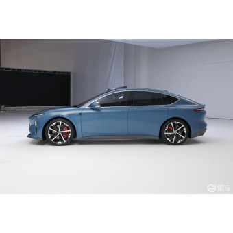 NIO ET5