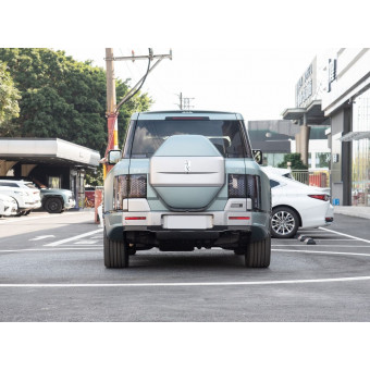 BYD Yangwang U8
