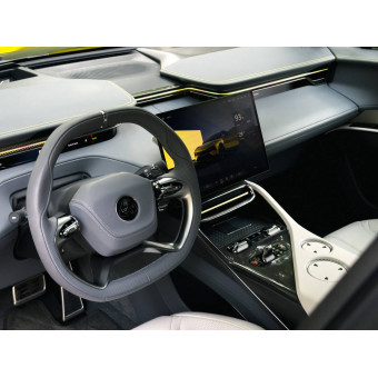 Lotus Eletre